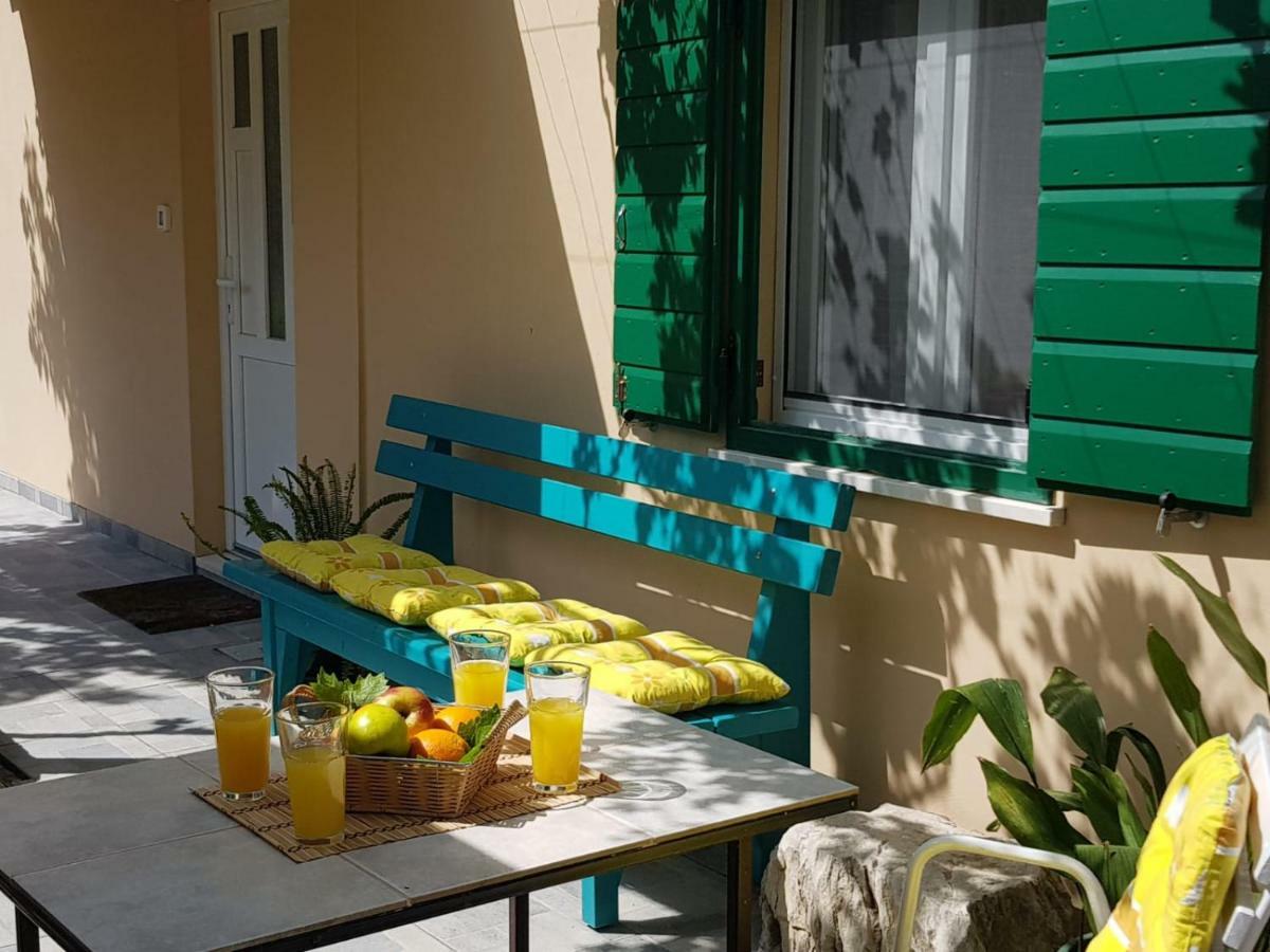 Apartment Taja, Cijela Kuca I Vrt Samo Za Vas 斯普利特 外观 照片